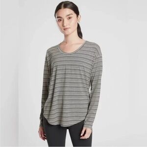 Athleta Cloudlight Stratus Tee